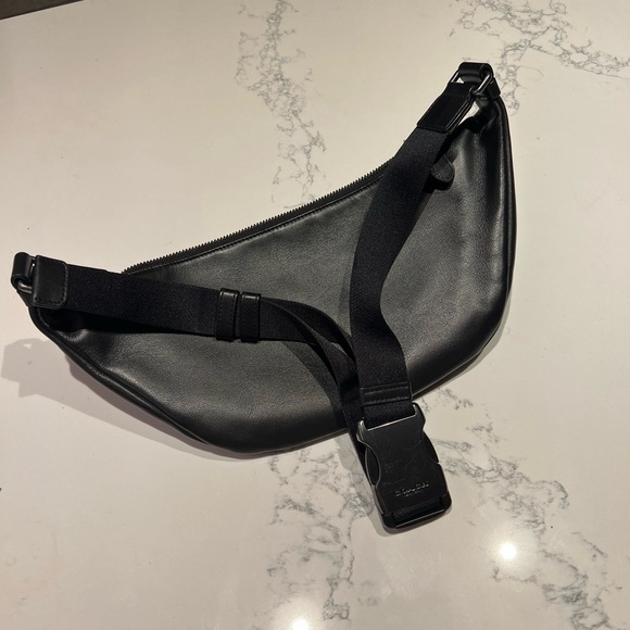 Coach Men’s Leather Warren Belt Bag in Signature Canvas Crossbody bag - Picture 5 of 6